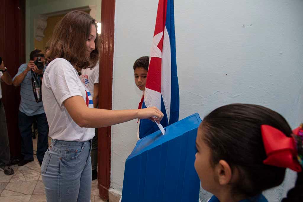 ELECCIONES EN CUBA