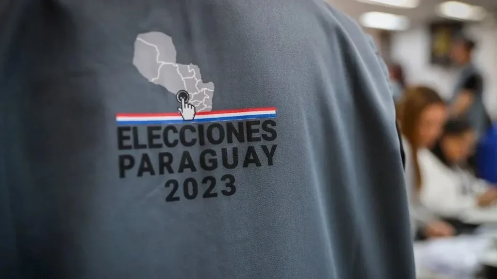 Cierran centros de votación en Paraguay