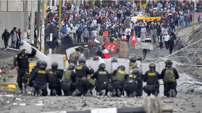 Intentan minimizar protesta tras marchas en casi todo Perú