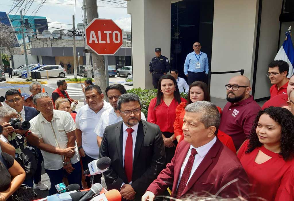 Candidatura del FMLN rompe el estambre en El Salvador