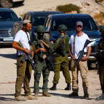 colonos_y_soldados_israelies_en_cisjordania